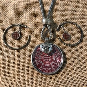 Antique looking “Marie” necklace and earring set